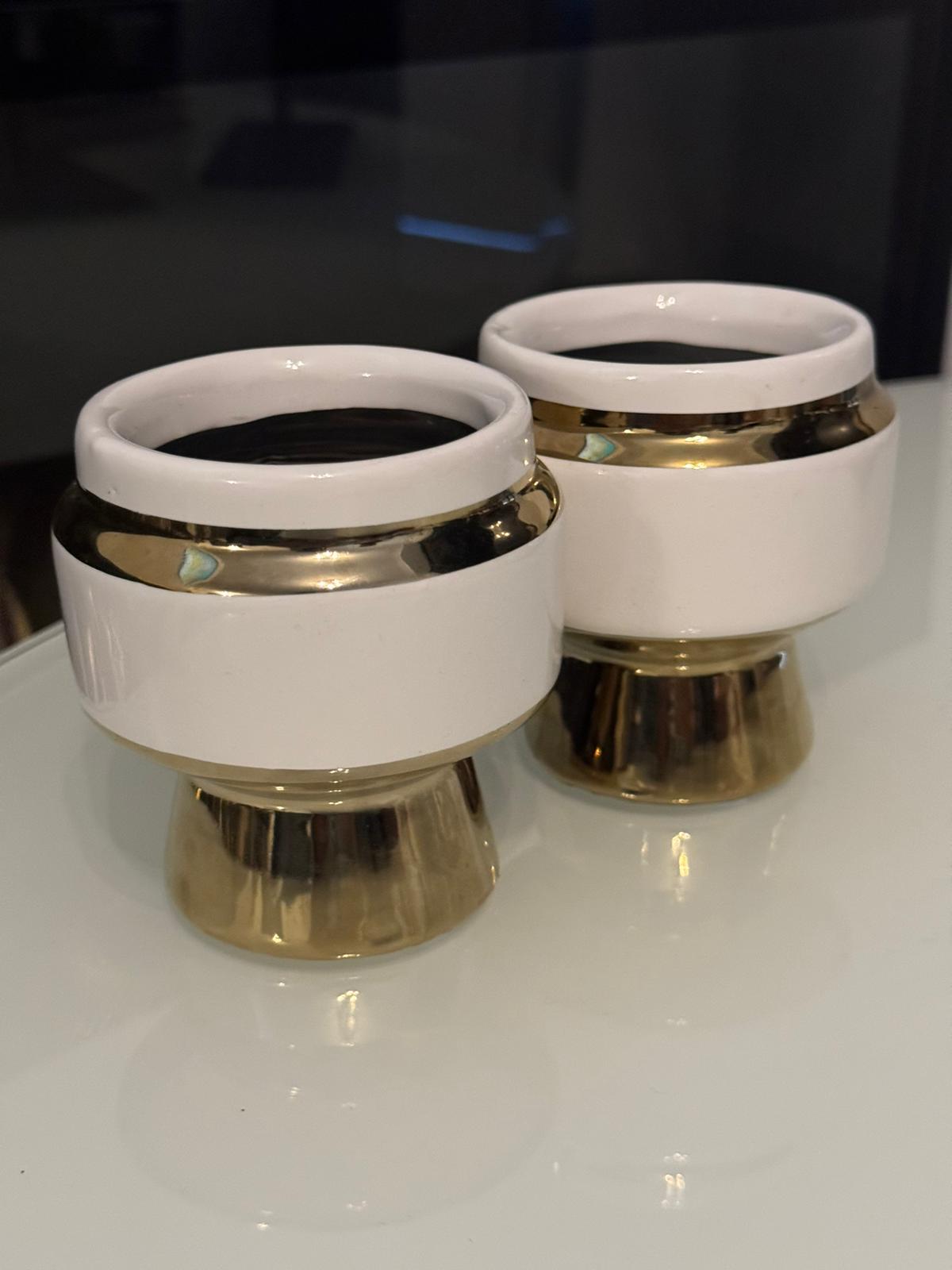 Kolibri Home | Le Chic Witte keramieken sierpot met gouden details